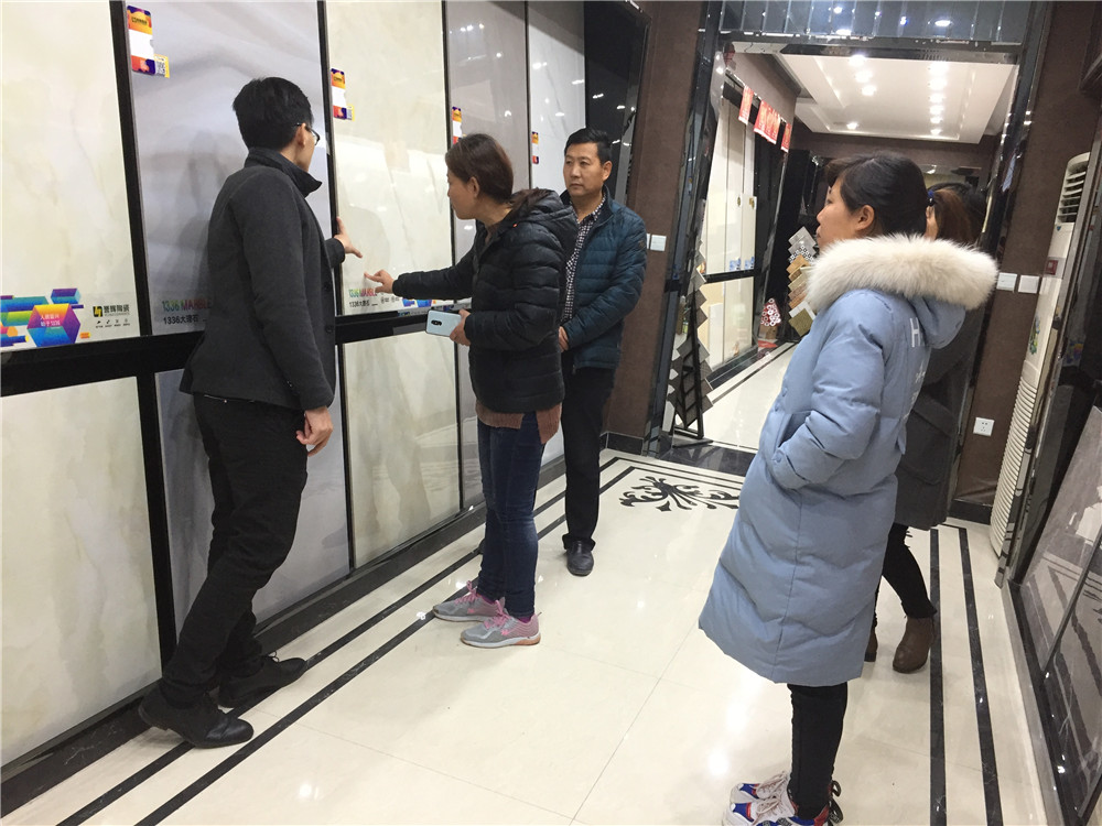 现场讲解3.jpg